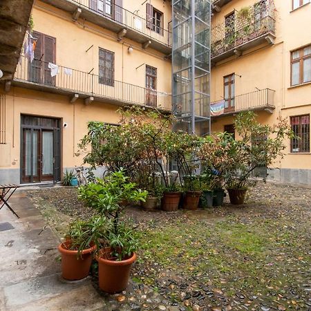 Charming Studio Near Piazza Castello By Wonderful Italy Turin Exterior photo